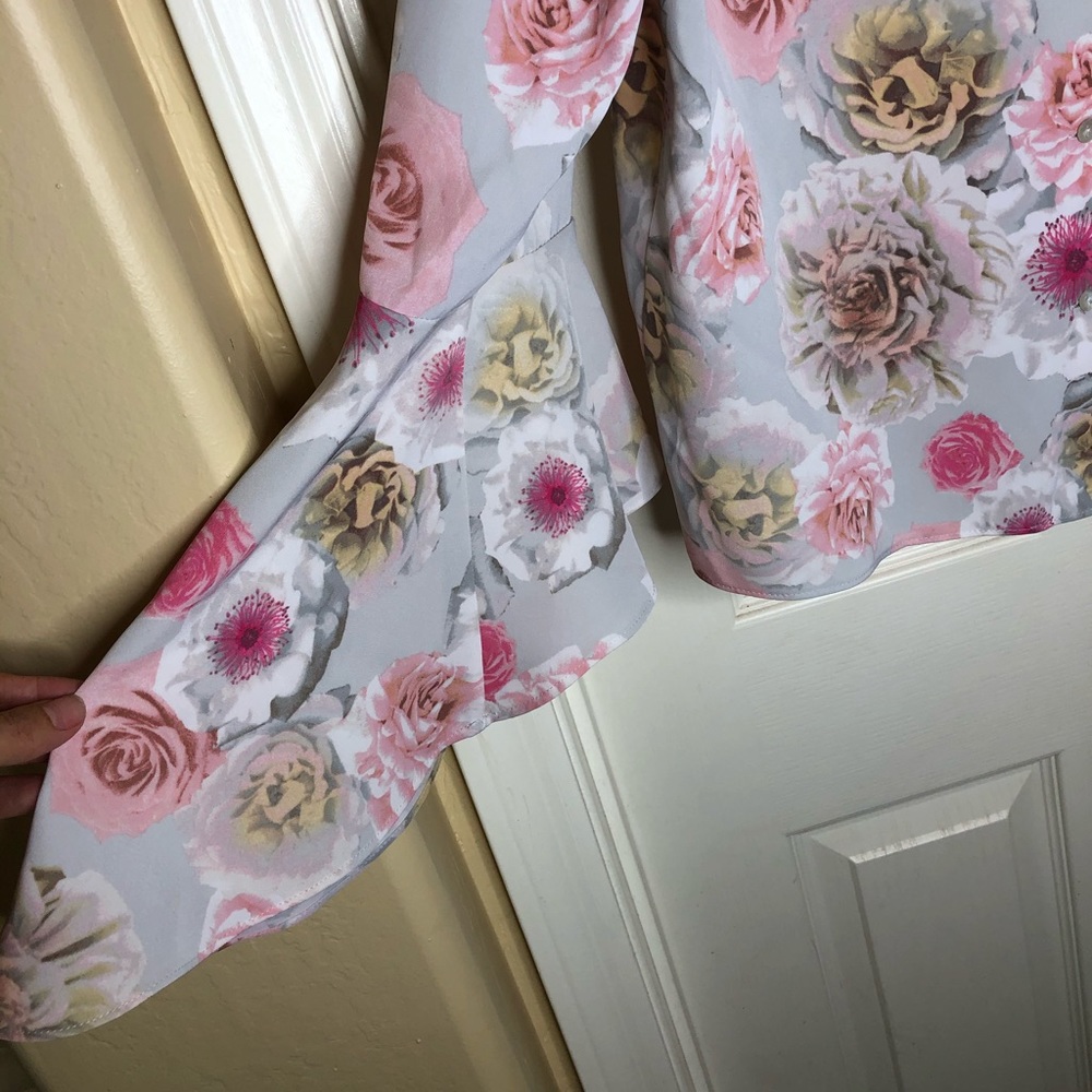 Beautiful Spring Blouse - Picture 2 of 4